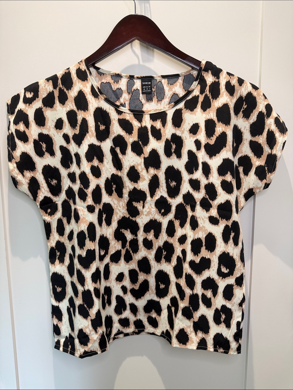 🔴 SHEIN Dolman Sleeve Leopard Print  - XS